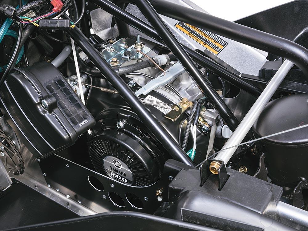 192-kuutioinen ZR 200 -moottori